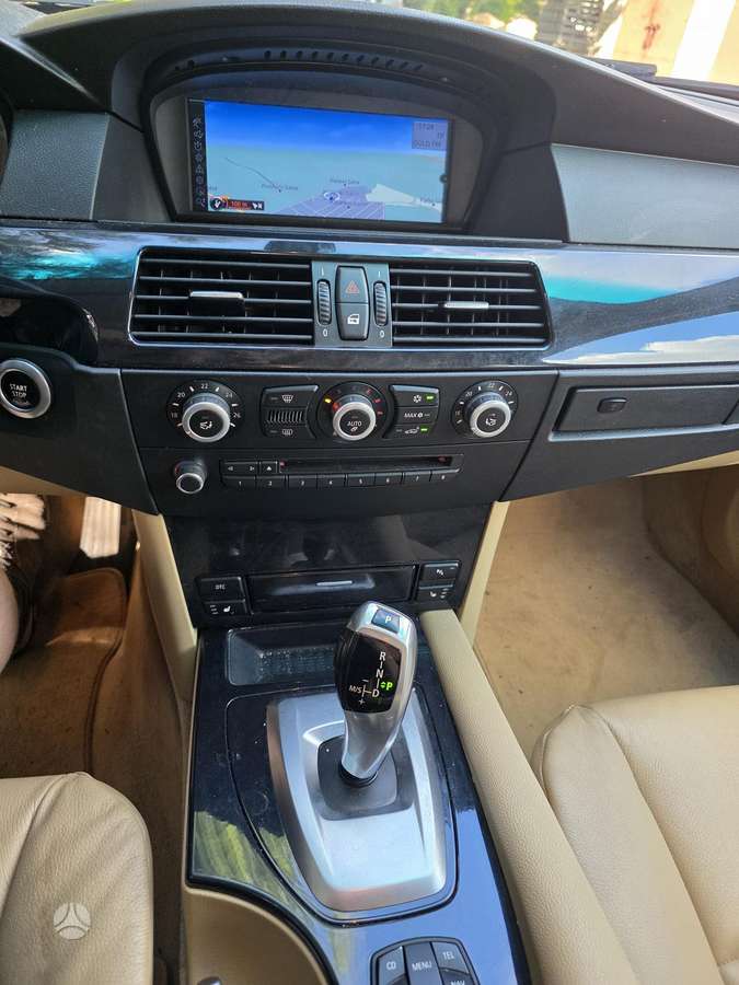 BMW 520, 2.0 l., Универсал