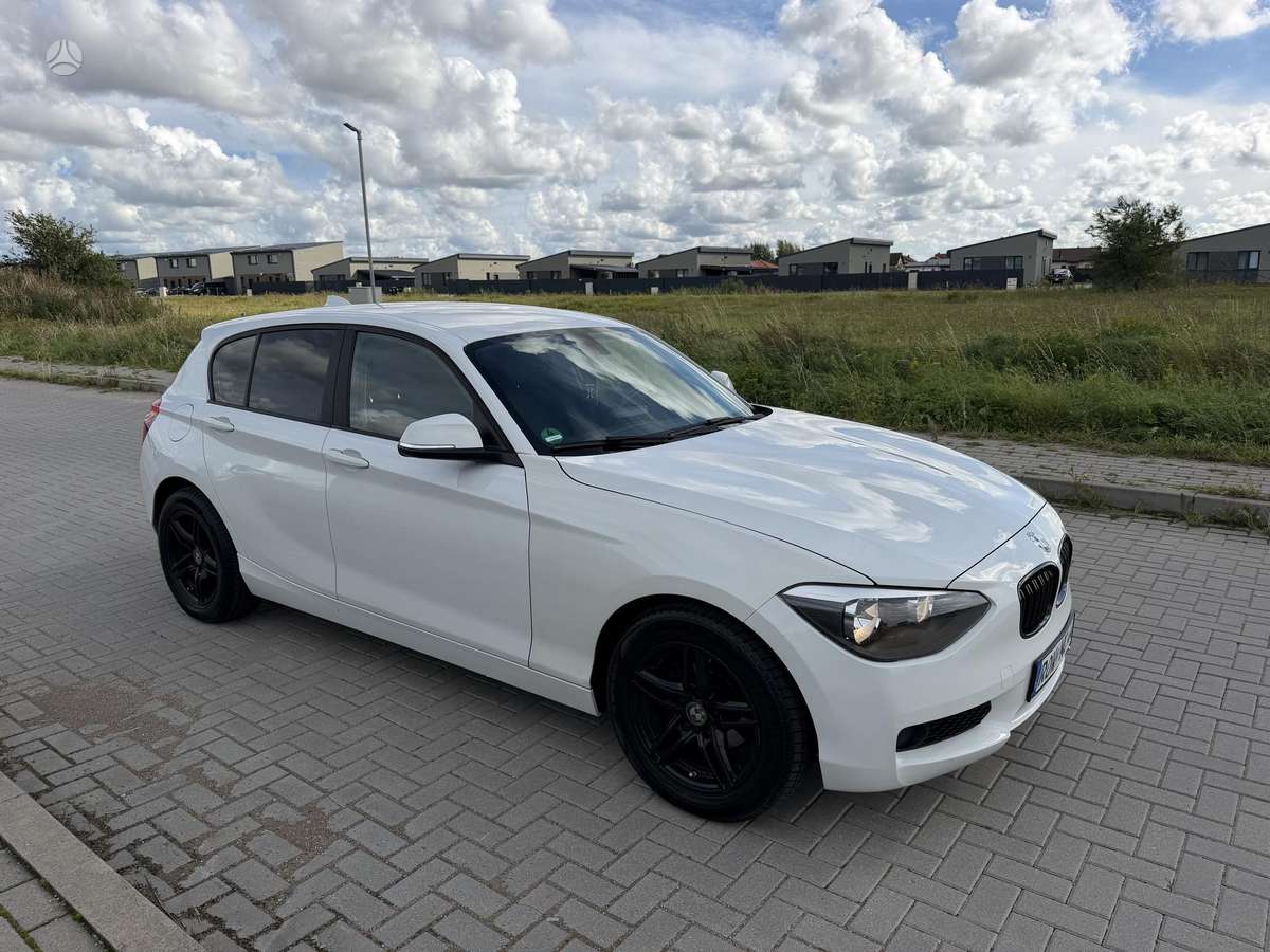 BMW 120, 2.0 l., Хэтчбек