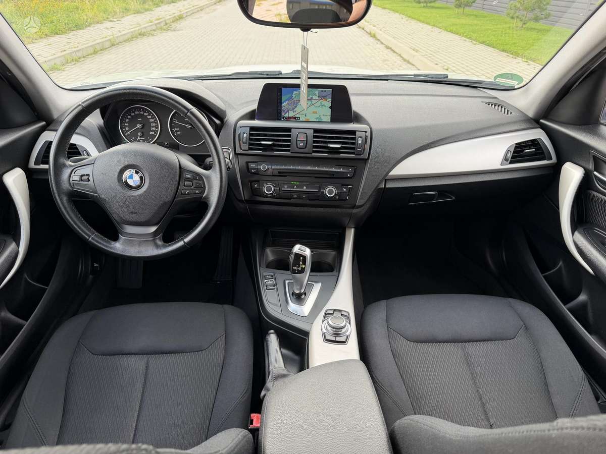 BMW 120, 2.0 l., Хэтчбек