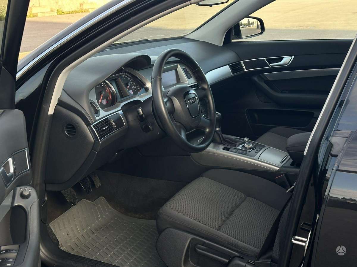 Audi A6, 2.0 l., Седан