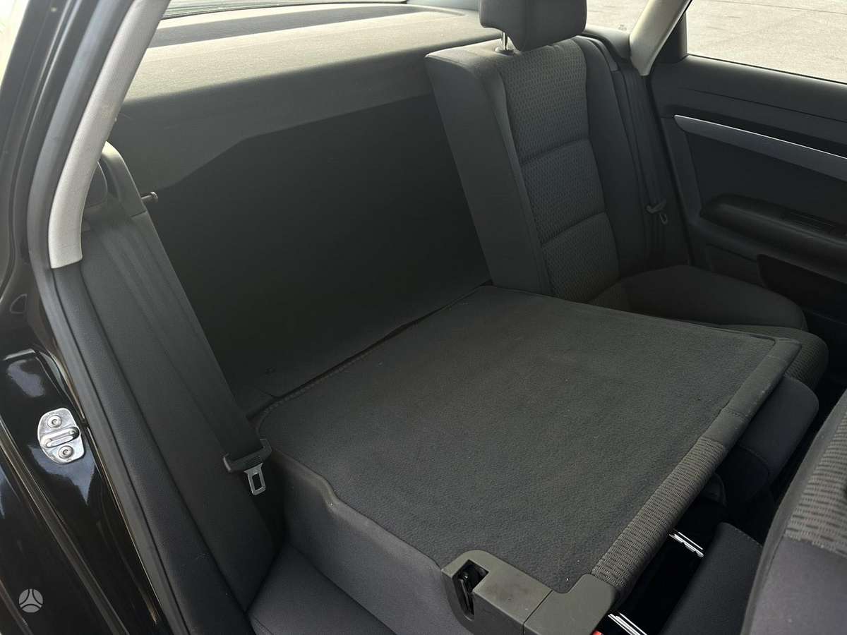 Audi A6, 2.0 l., Седан