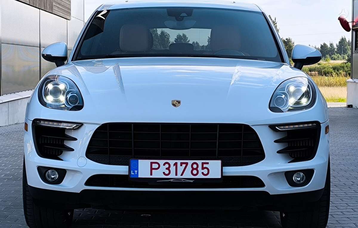 Porsche Macan - 2