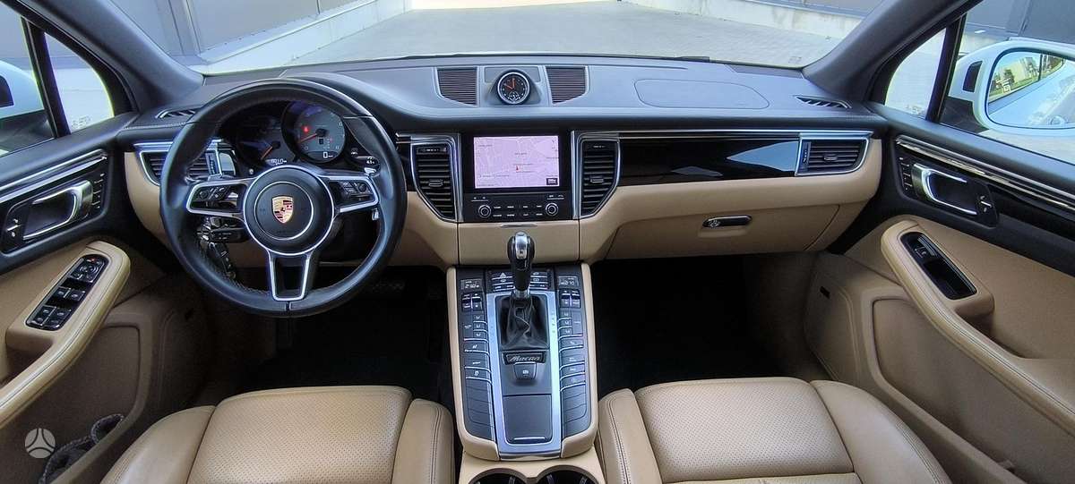 Porsche Macan - 6