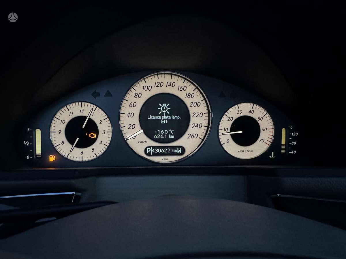 Mercedes-Benz E320, 3.2 l., Седан