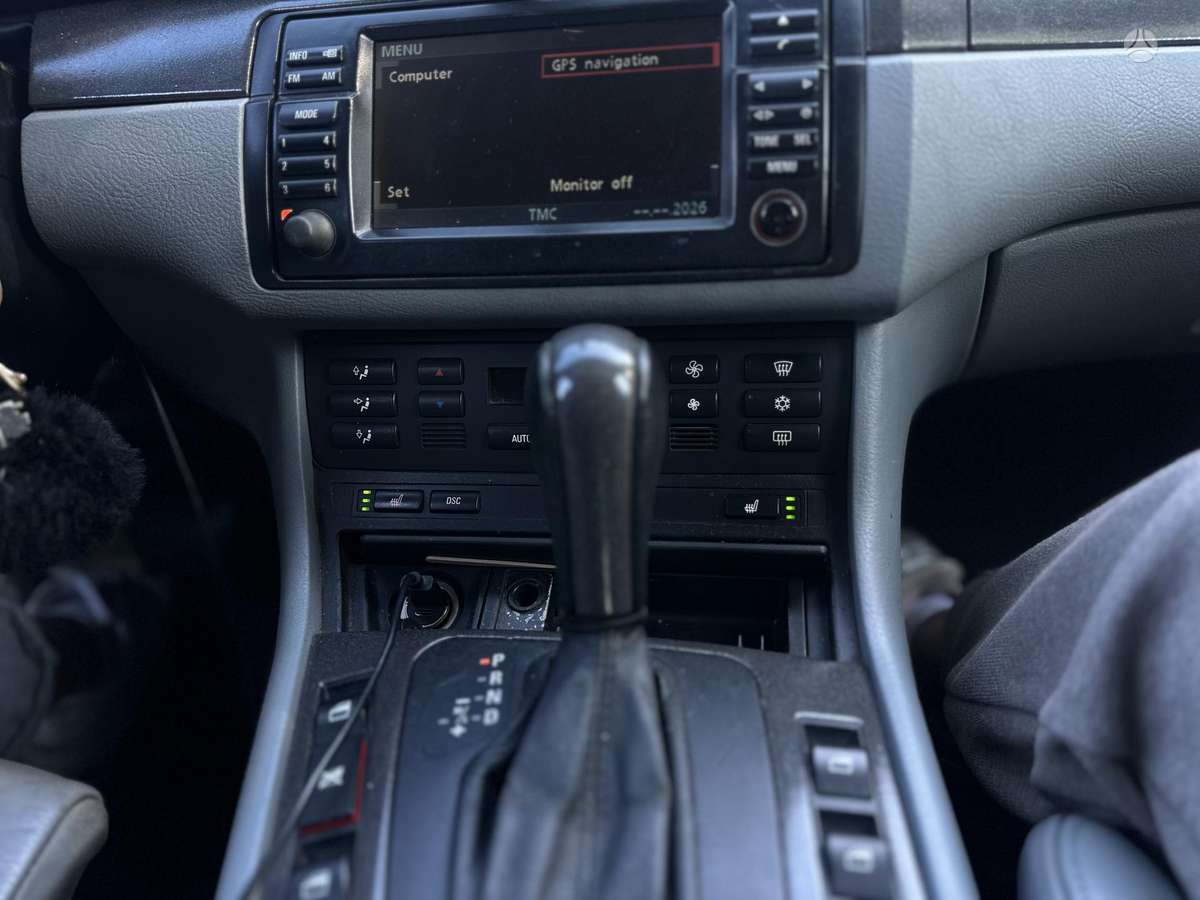 BMW 330, 3.0 l., Седан