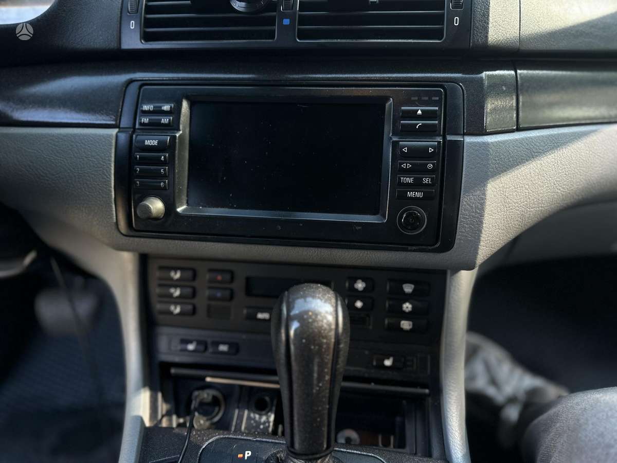 BMW 330, 3.0 l., Седан