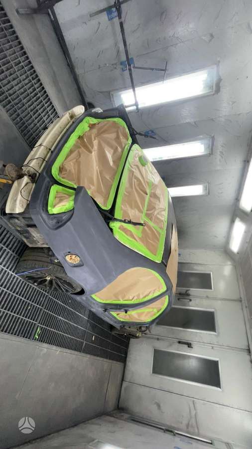 BMW 330, 3.0 l., Седан