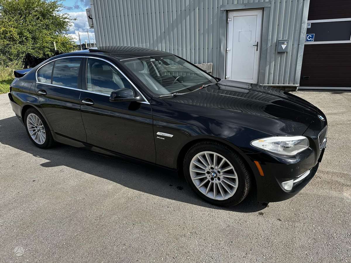 BMW 535, 3.0 l., Седан