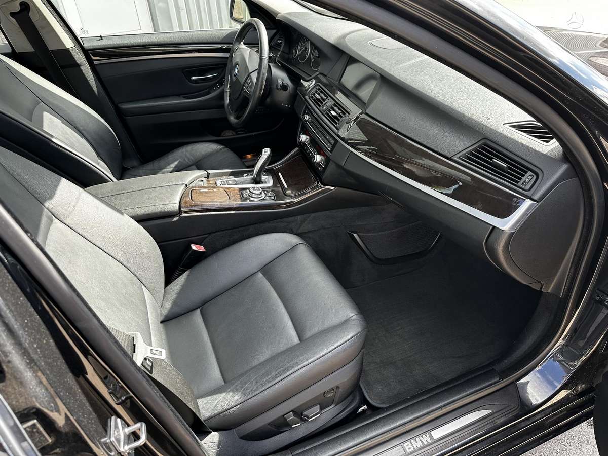 BMW 535, 3.0 l., Седан