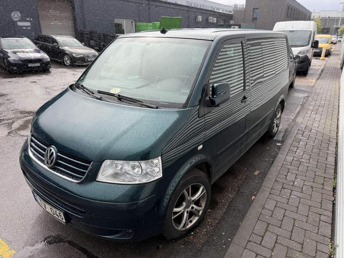Volkswagen Multivan - 5