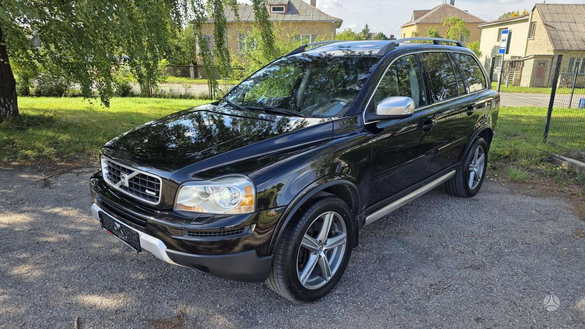 Volvo XC90 - 1