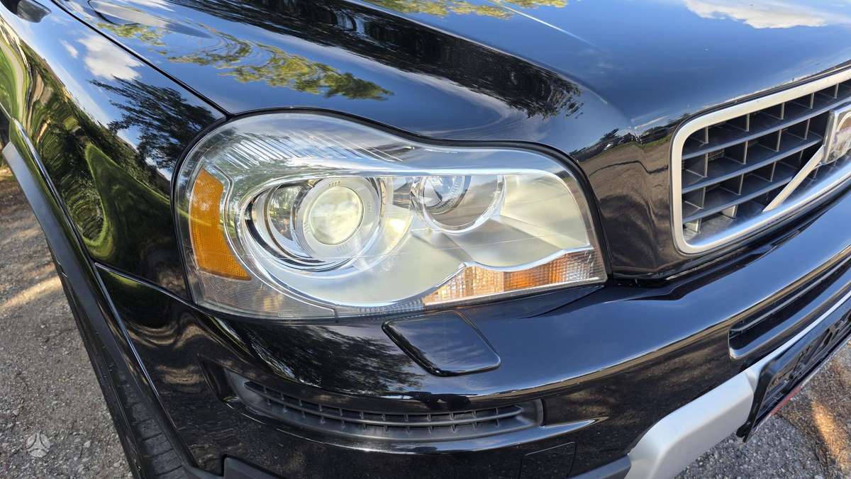 Volvo XC90 - 11
