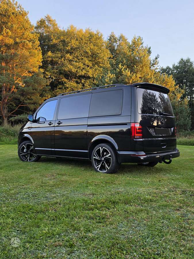 Volkswagen Multivan - 5