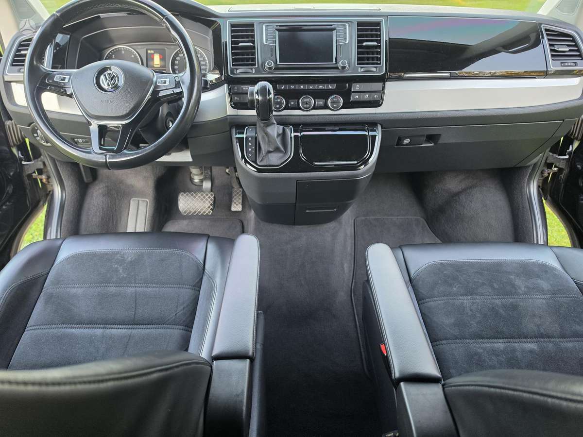 Volkswagen Multivan - 10
