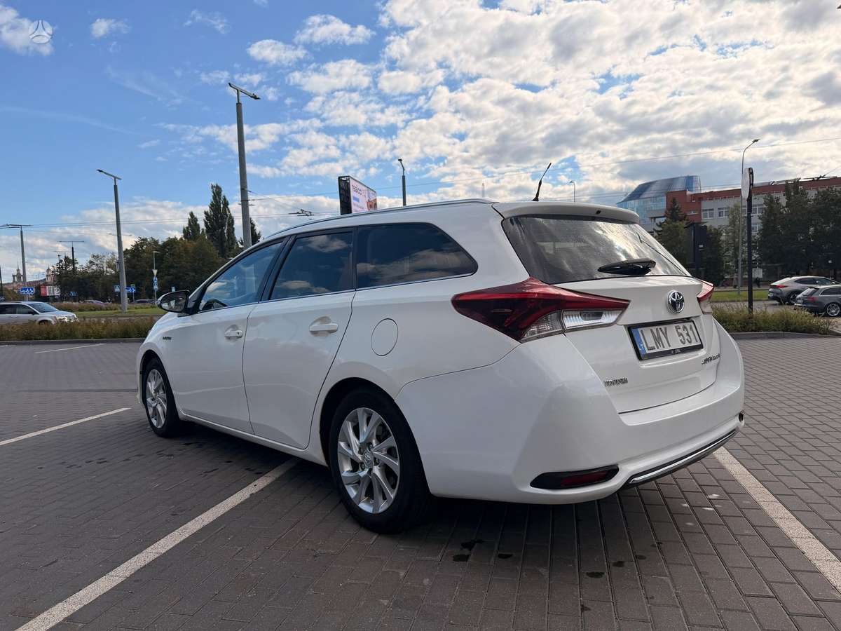 Toyota Auris - 8