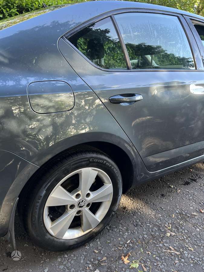 Skoda Octavia, 1.6 l., Седан