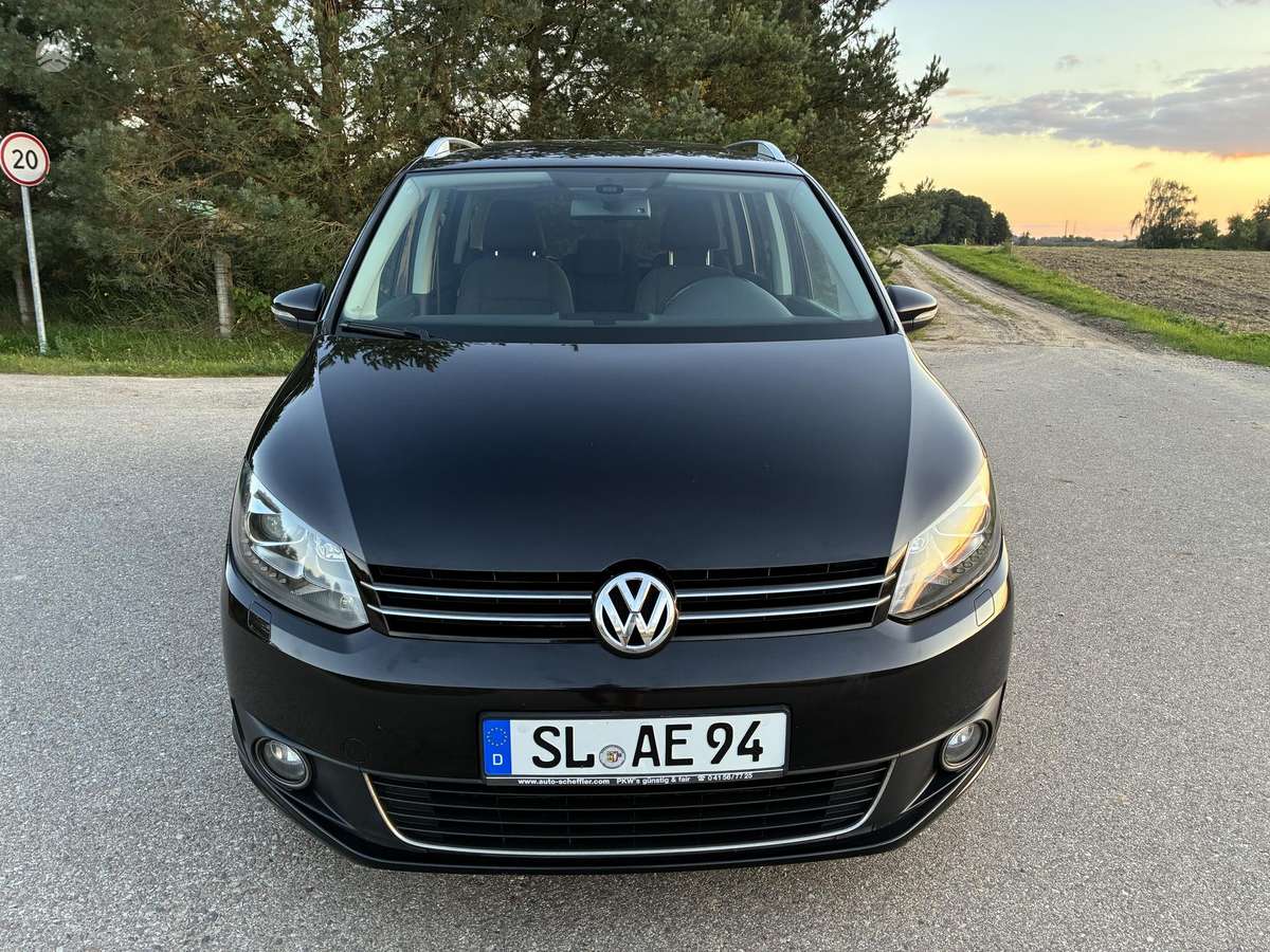 Volkswagen Touran - 2
