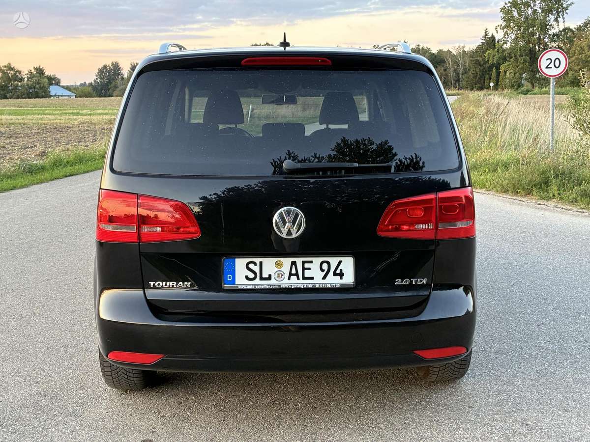 Volkswagen Touran - 6
