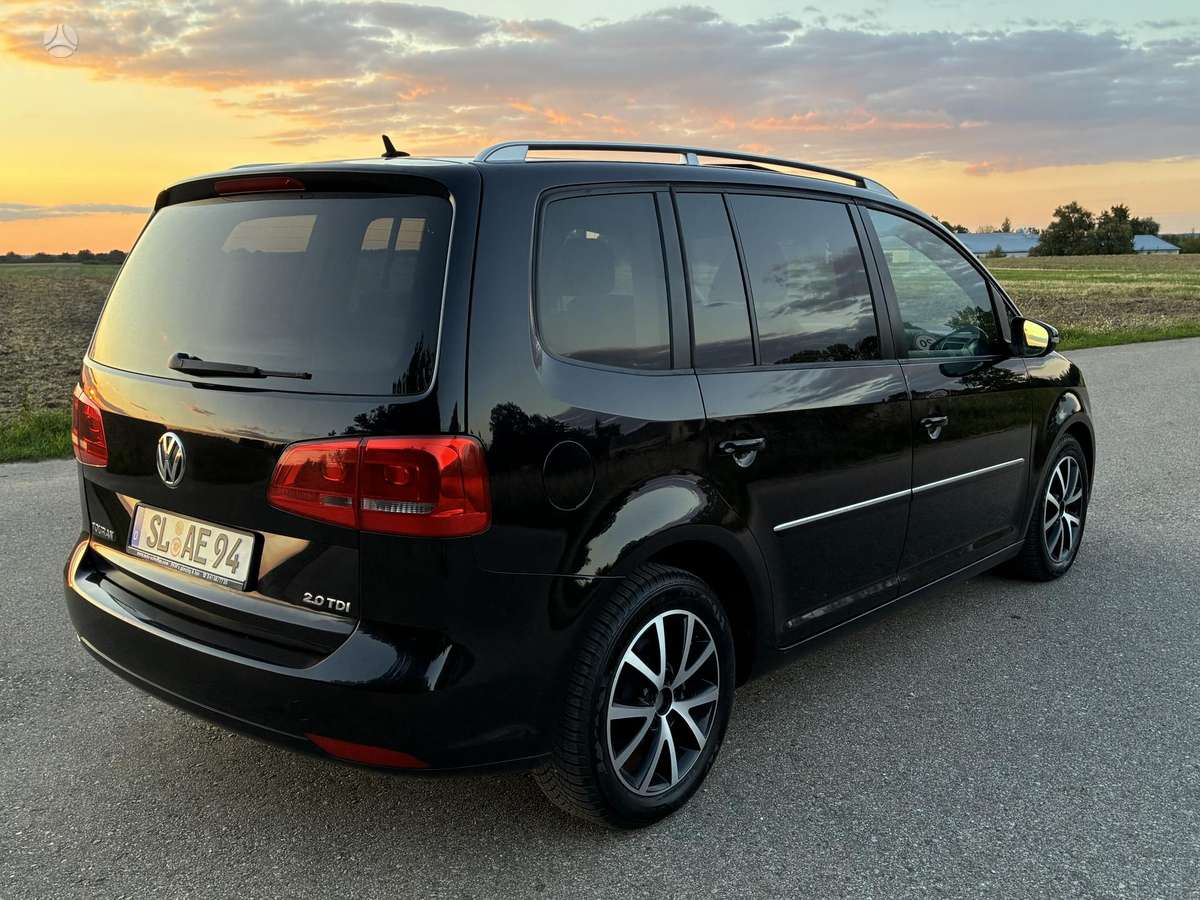 Volkswagen Touran - 7