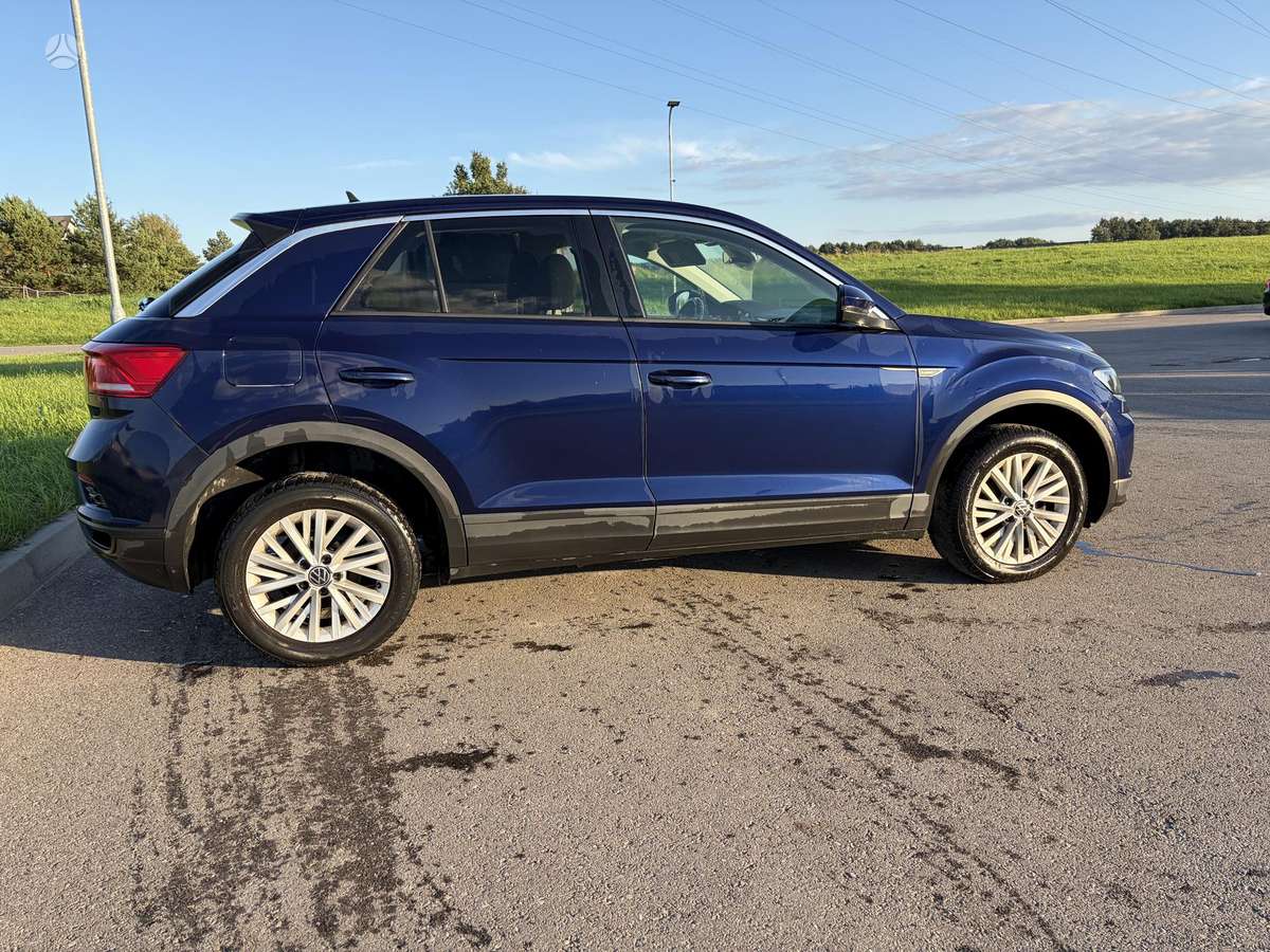 Volkswagen T-Roc - 4
