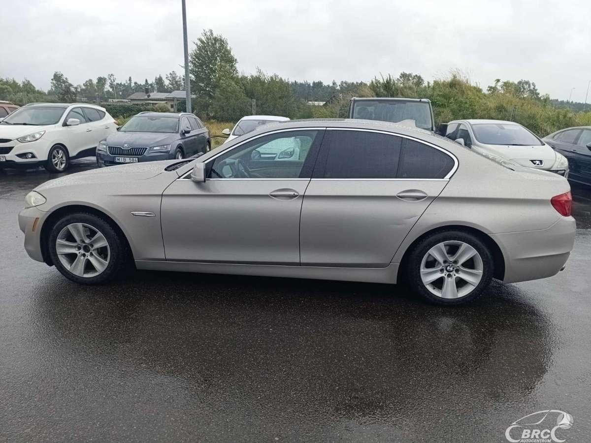 BMW 528, 2.0 l., Седан