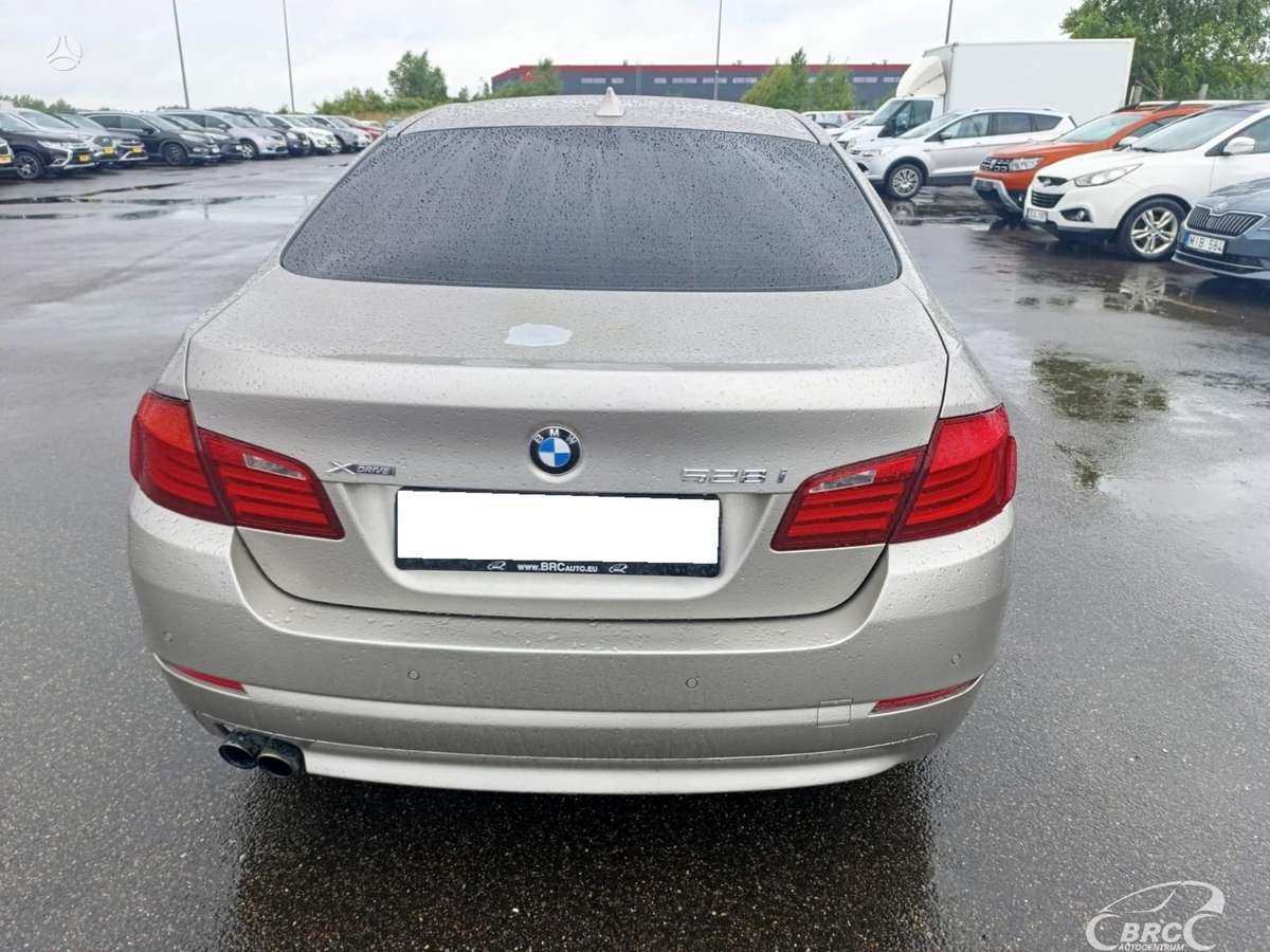 BMW 528, 2.0 l., Седан