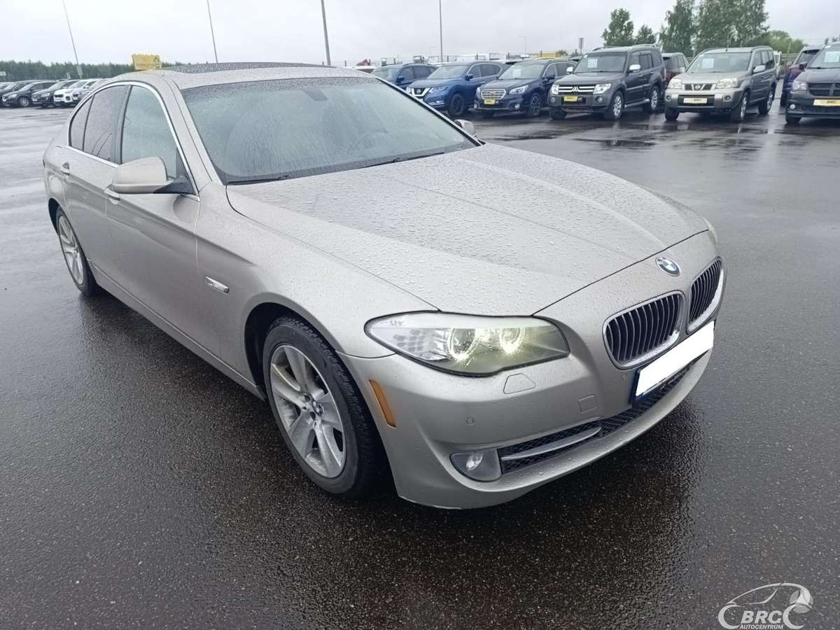 BMW 528, 2.0 l., Седан
