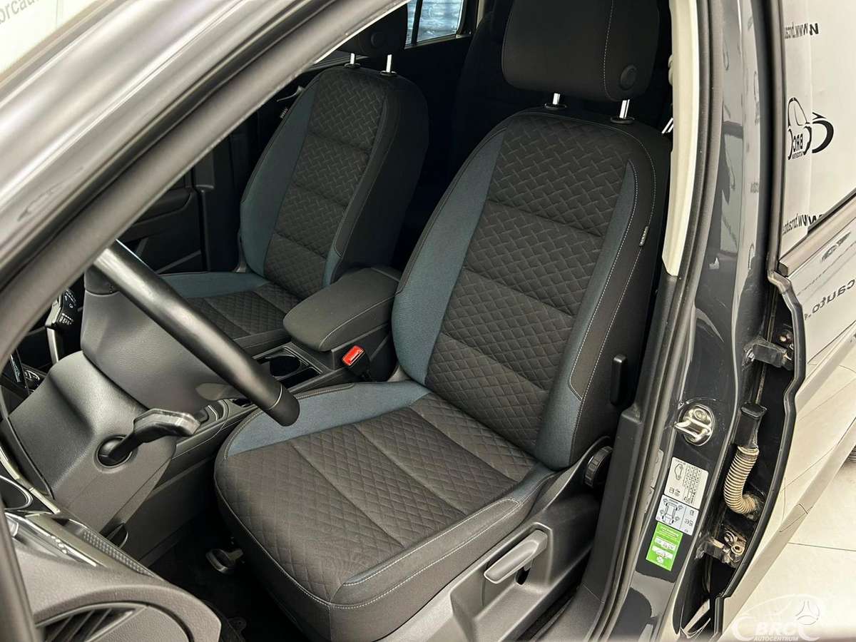 Volkswagen Touran - 5