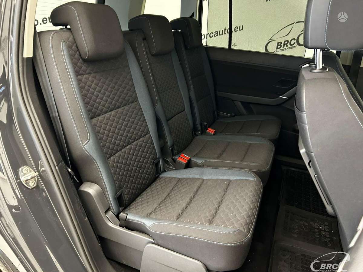 Volkswagen Touran - 9