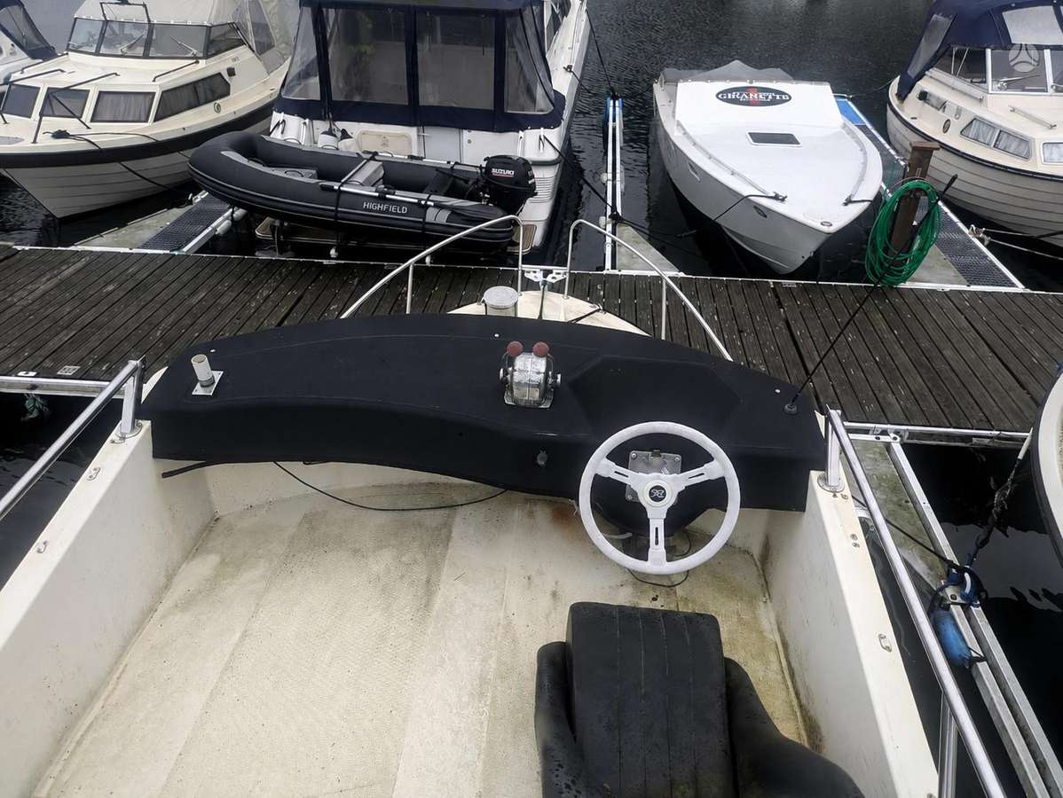 Monaco 27 Flybridge, яхты / катера
