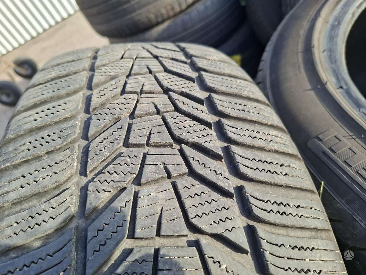 Hankook, žieminės 235/55 R19