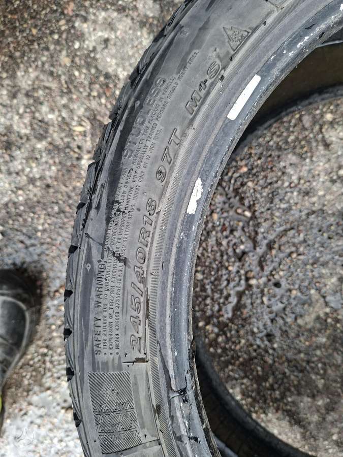 Roadstone Winguard ice plus, winter 245/40 R18