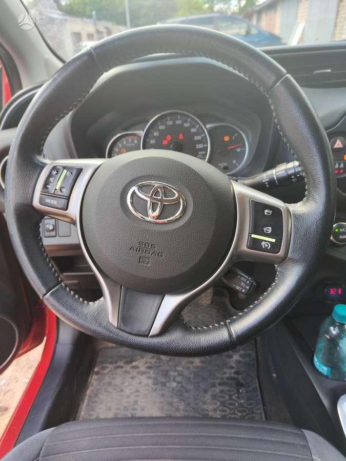 Toyota Yaris - 9