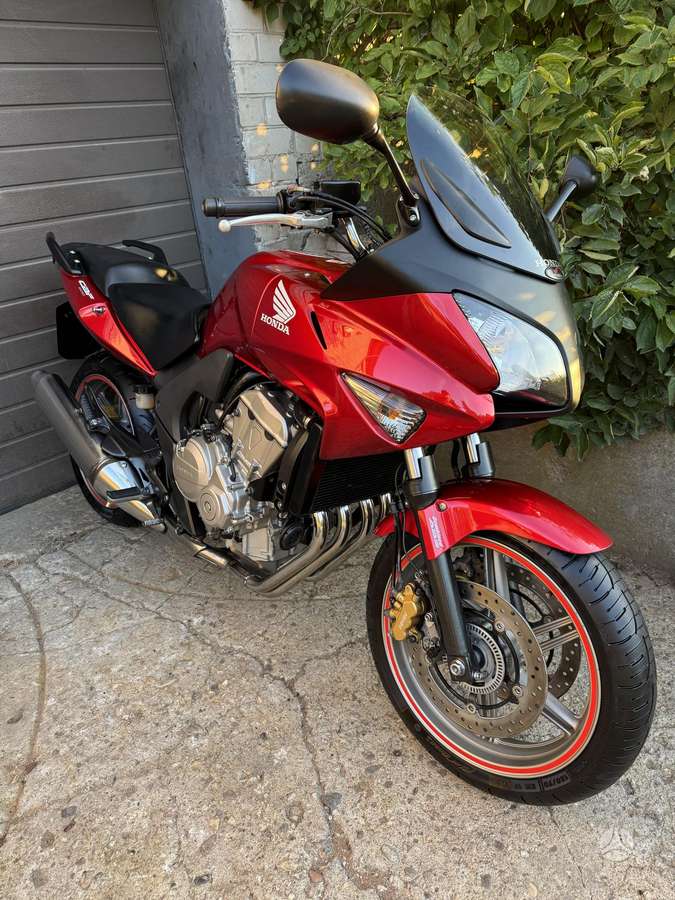 Honda CBF 600cc, street / классические