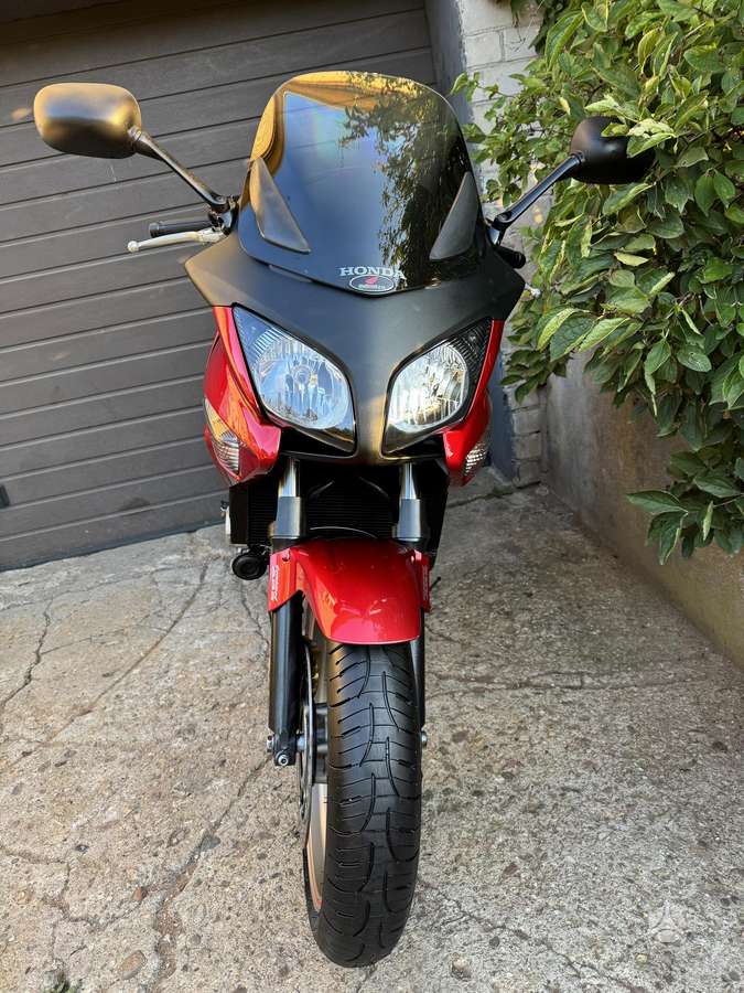 Honda CBF 600cc, street / classic
