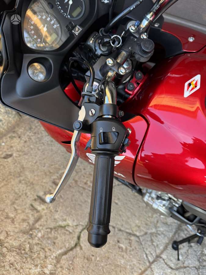Honda CBF 600cc, street / classic