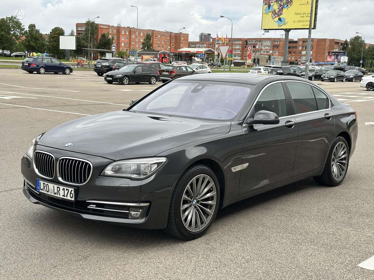 BMW 740, 3.0 l., Седан