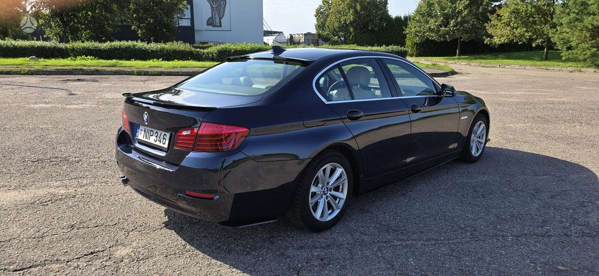 BMW 520, 2.0 l., Седан