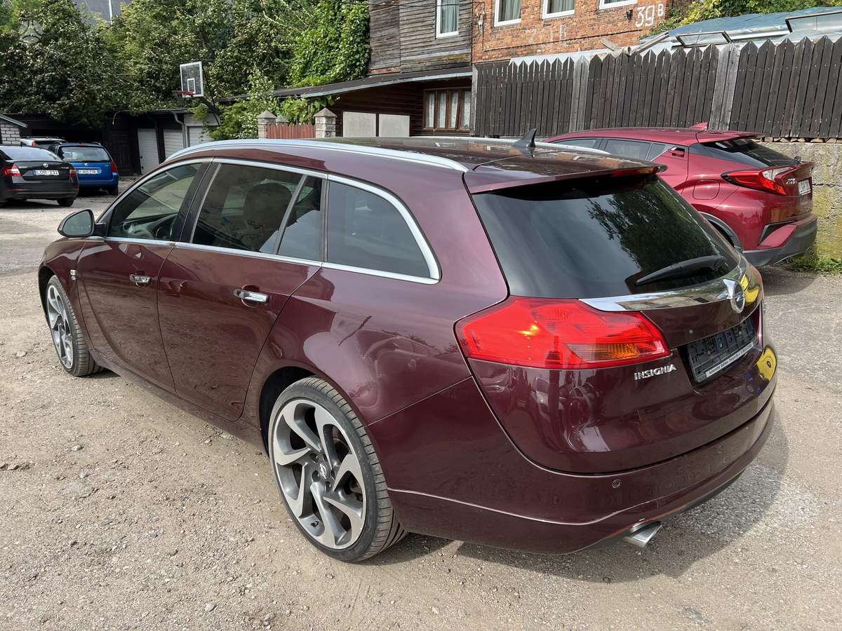 Opel Insignia, 2.0 l., Универсал