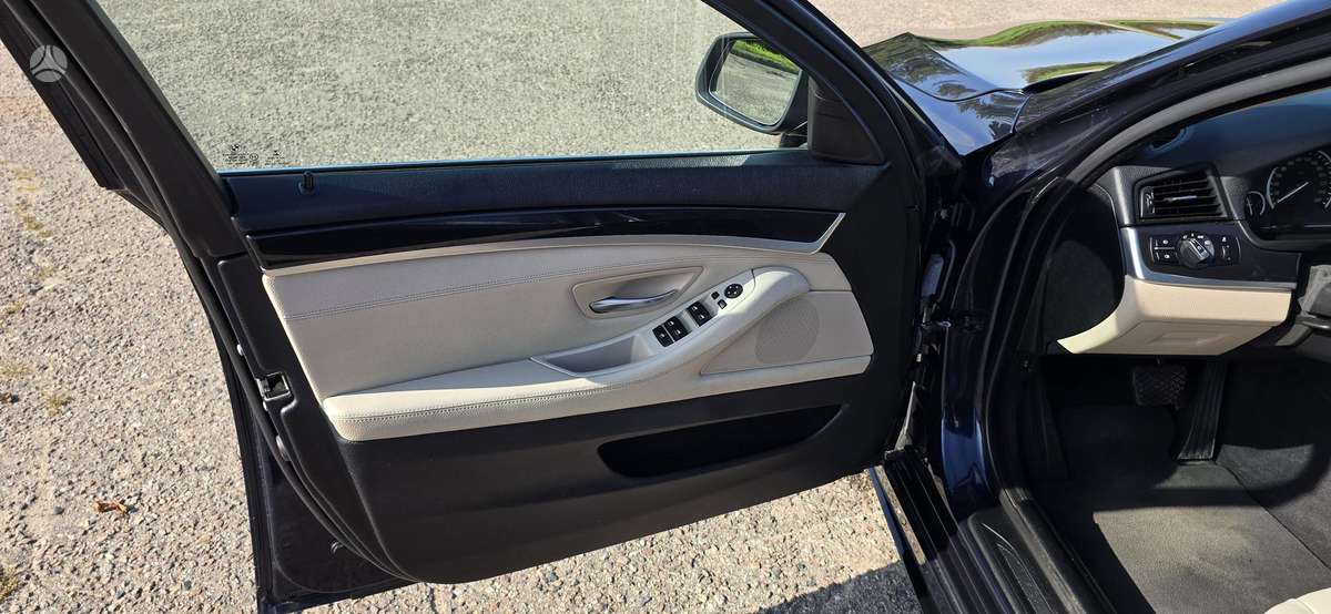 BMW 520, 2.0 l., Седан