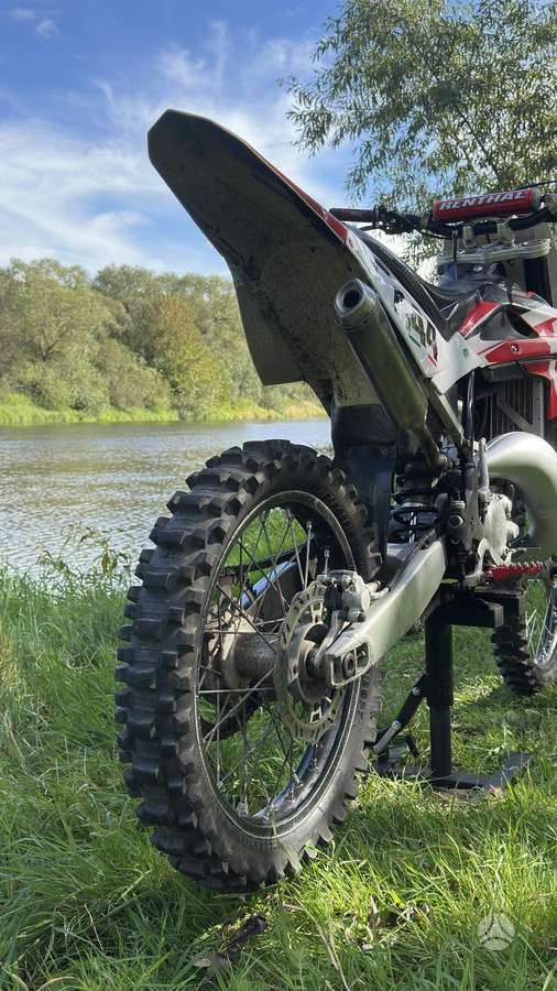 Husqvarna CR 125cc, motocross
