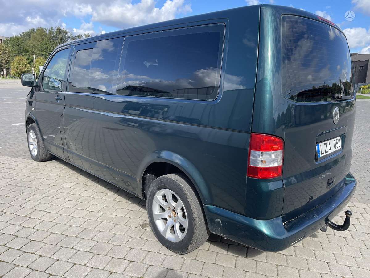 Volkswagen Caravelle - 1