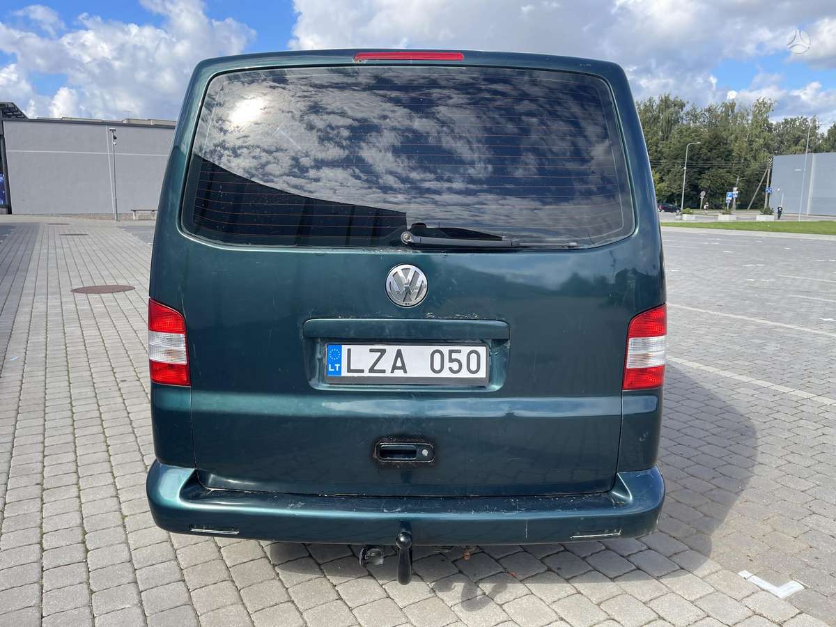 Volkswagen Caravelle - 8