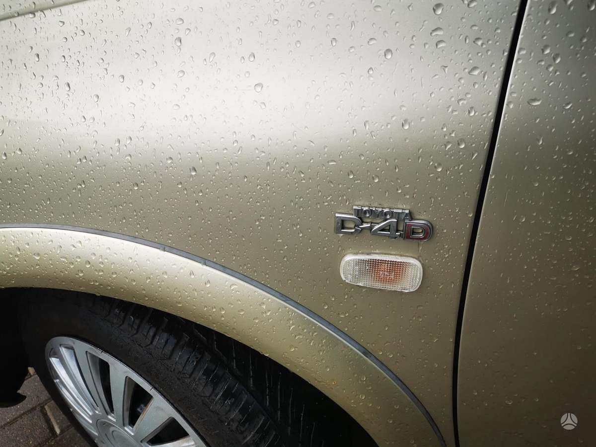 Toyota Yaris Verso - 4