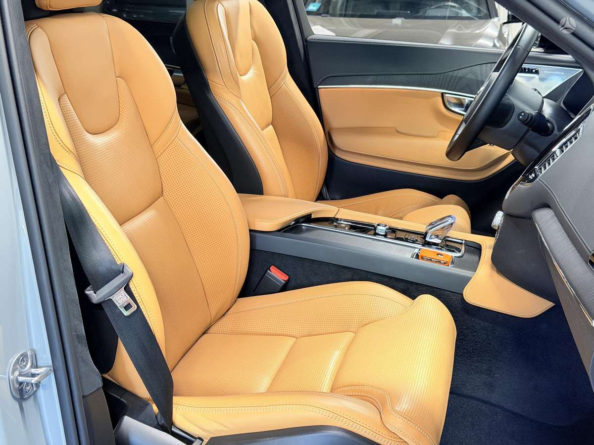 Volvo XC90 - 10