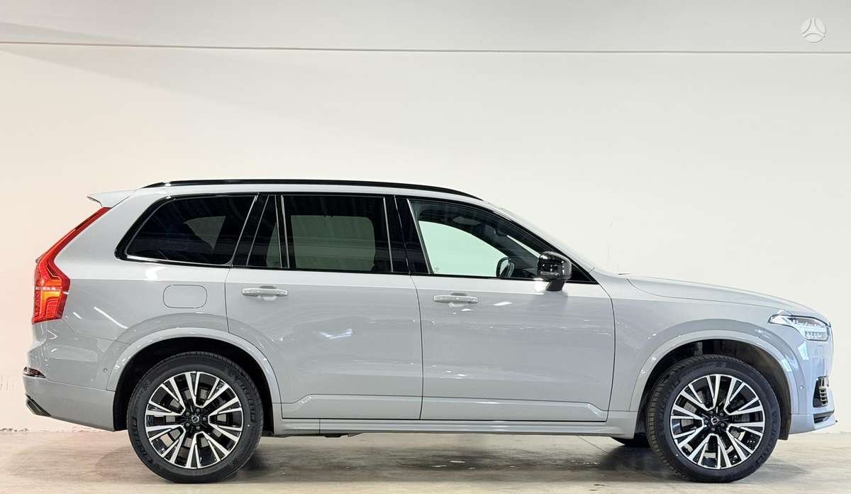 Volvo XC90 - 5
