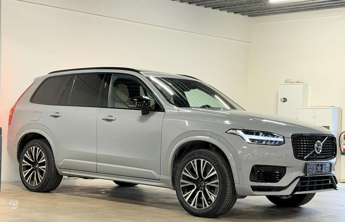 Volvo XC90 - 2