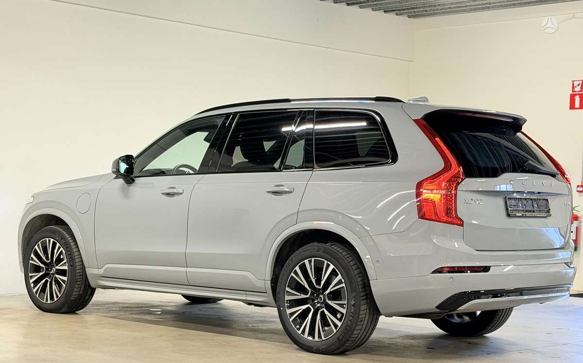 Volvo XC90 - 8