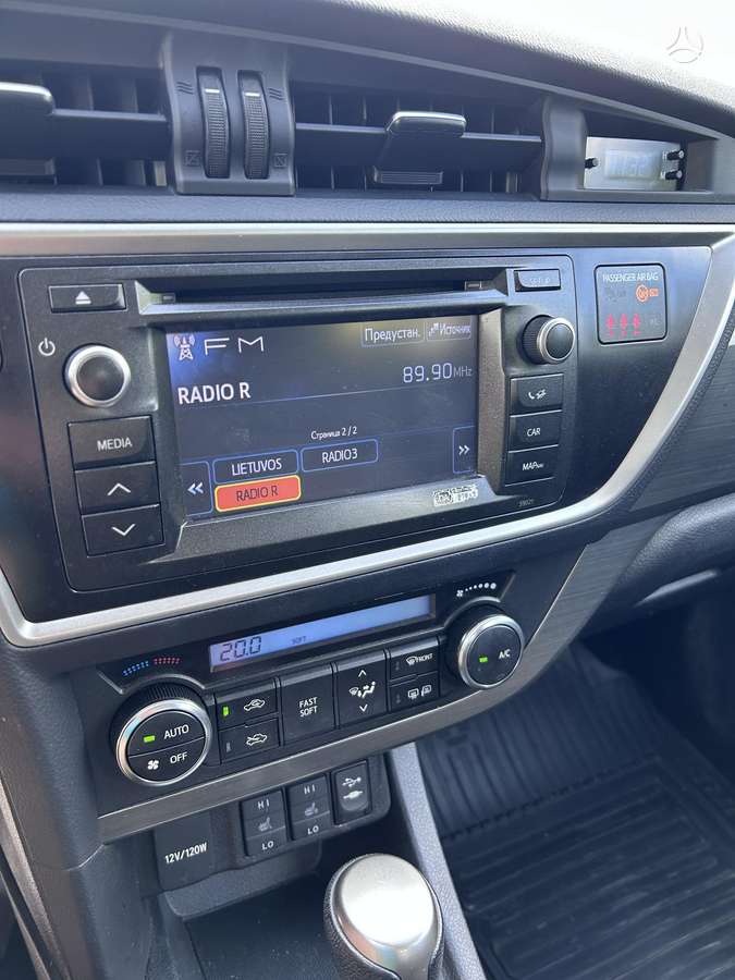 Toyota Auris - 4