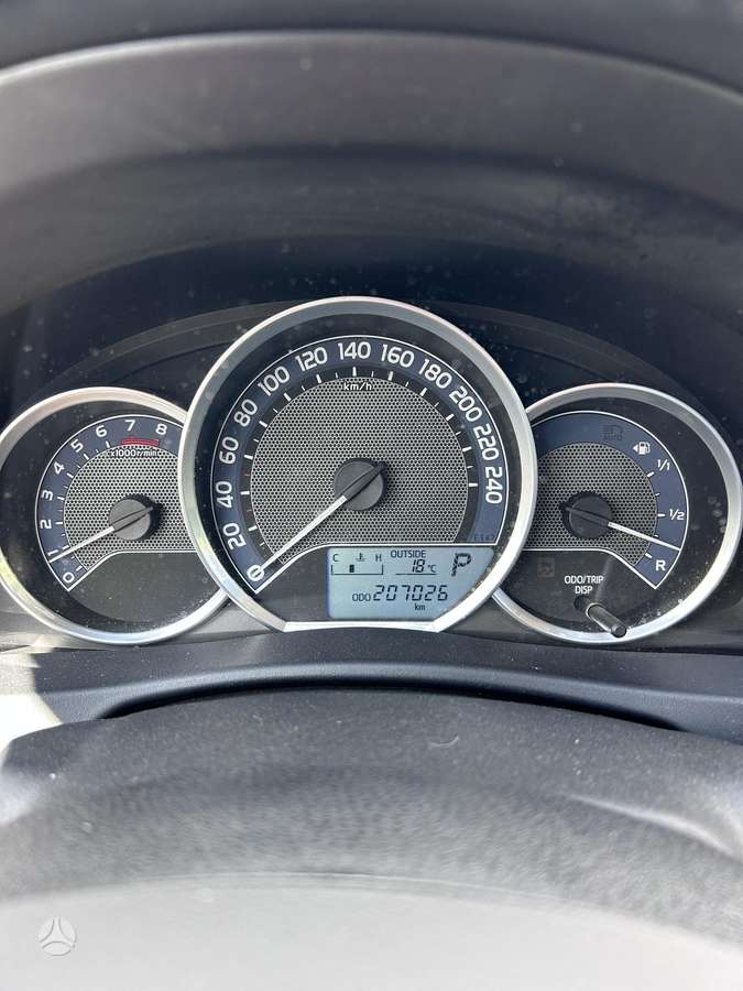 Toyota Auris - 5
